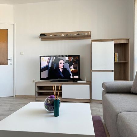 Restful Apartment For 4 Guests In Μπουργκάς Εξωτερικό φωτογραφία